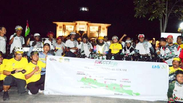 Peserta Road For Palestine 2  usai gowes dari Surabaya ke Jakarta untuk dukung Palestina Merdeka. (Ngopibareng.Id/Antara/Ist)