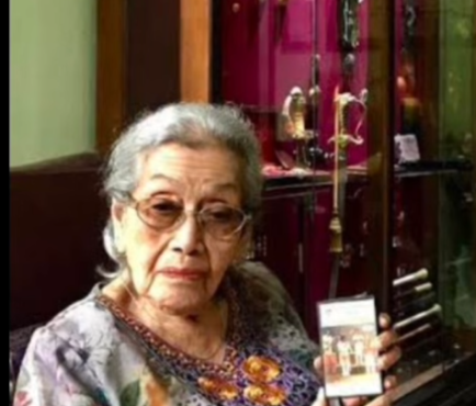 Meriyati Hoegeng atau yang akrab disapa Eyang Meri,  istri almarhum Jenderal Polisi (Purn) Hoegeng Iman Santoso. Istri Hoegeng, meninggal dunia pada usia 100 tahun, Selasa, 3 Februari 2026. (Foto: Istimewa)