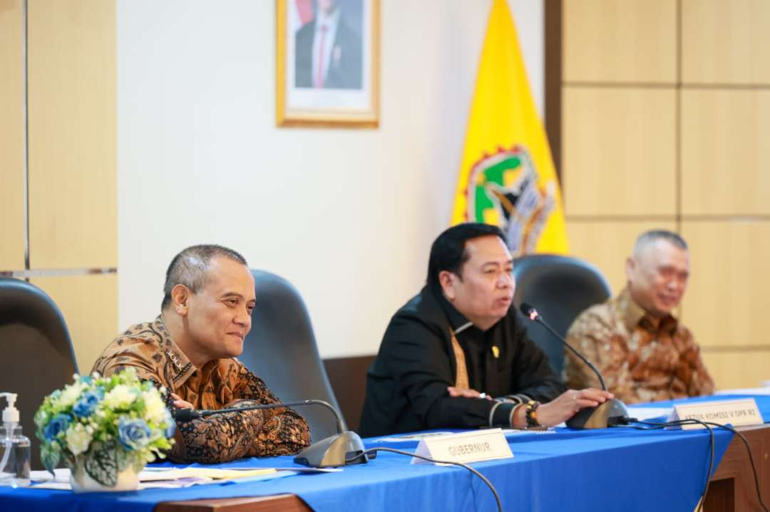 Gubernur Jawa Tengah, Ahmad Luthfi saat melakukan rapat bersama Komisi V DPR dan Menteri Perhubungan di kompleks Kantor Gubernur Jateng pada Jumat 20 Februari 2026. (Foto: Pemprov Jateng)