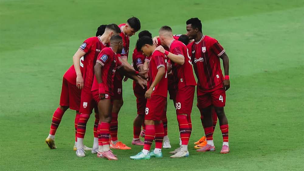 Persis Solo masih di dasar klasemen dengan 13 poin. Manajemen beri target 6 poin untuk Milo demi hindari degradasi BRI Super League. (Foto: Ileague.id)