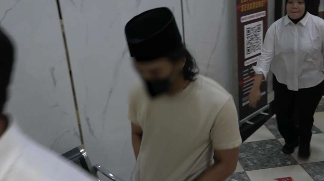 Lora asal Bangkalan yang diduga melakukan kekerasan seksual terhadap anak. Kasusnya kini dilimpahkan ke Kejaksaan Negeri Bangkalan. (Foto: Istimewa(