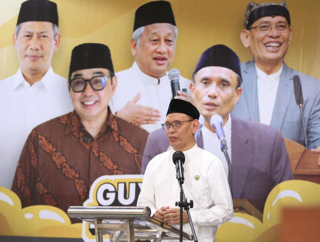Prof Nasih juga bersedia menjadi Ketua Dewan Mustasyar-nya. Semacam dewan penasihat. (Foto: Sugeng Deas)