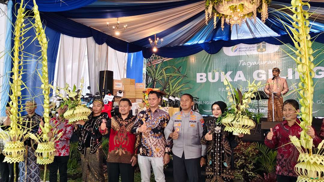 Bagian dari upaya uri-uri budaya leluhur Pabrik Gula Ngadirejo Kediri menggelar ritual prosesi "Tebu Manten". (Foto: Fendi/Ngopibareng.id)