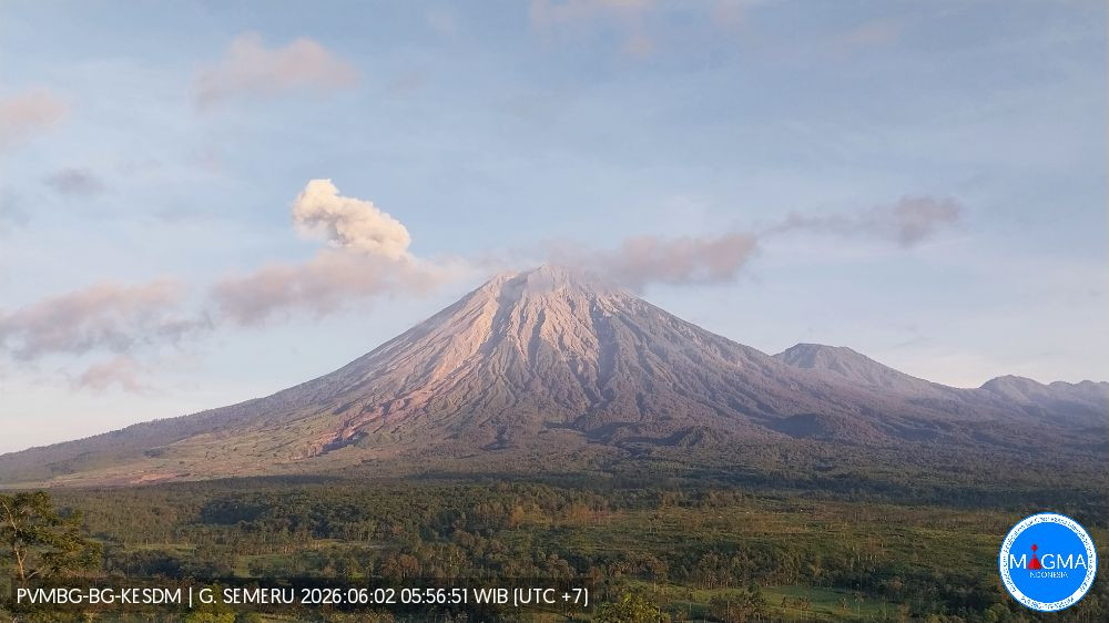 Gunung Semeru mengalami erupsi pada Selasa 2 Juni 2026. (Foto:magma.esdm)