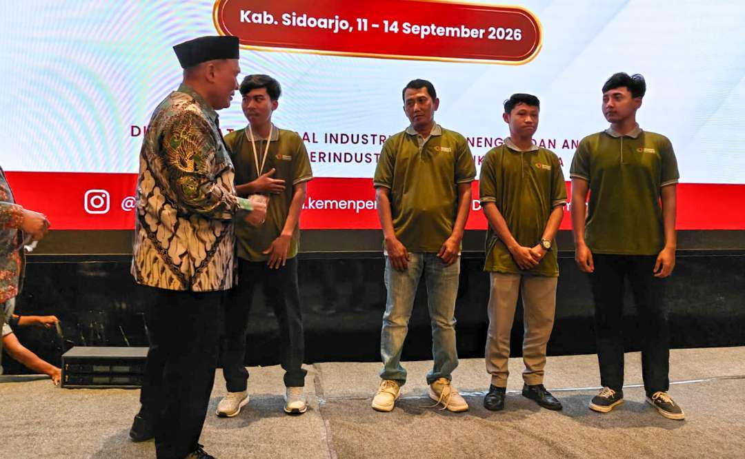 Pelatihan IKM las dan AC di Sidoarjo. (Foto: Aini Arifin/Ngopibareng.id)