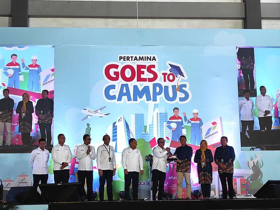 Gelora inovasi energi masa depan! Rektor ITS & Corsec Pertamina resmi buka Pertamina Goes to Campus 2026 di Robotika ITS. (Foto: Zacky/Ngopibareng.id)